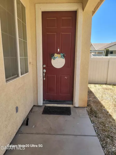 11819 Maywood St, Adelanto, CA 92301 photo 4