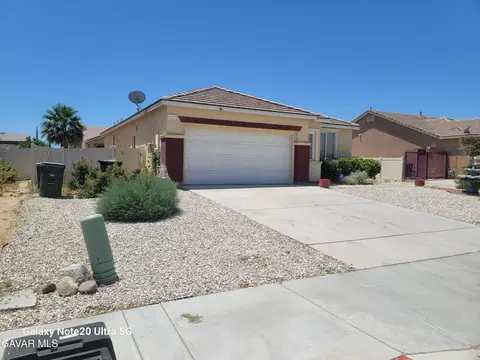 11819 Maywood St, Adelanto, CA 92301 photo 2