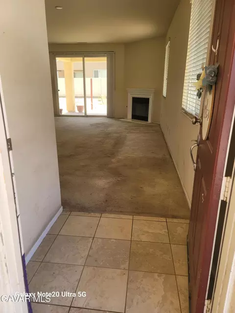 11819 Maywood St, Adelanto, CA 92301 photo 5
