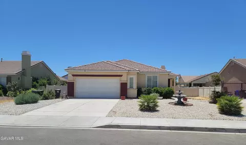 11819 Maywood St, Adelanto, CA 92301 photo 1