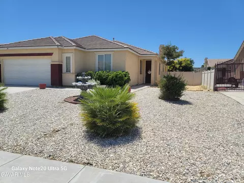 11819 Maywood St, Adelanto, CA 92301 photo 3