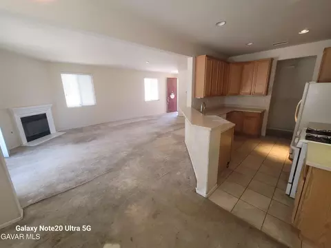 11819 Maywood St, Adelanto, CA 92301 photo 9