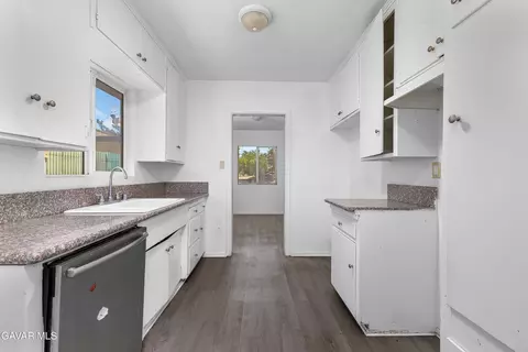 Kitchen - 44841 5th St, Lancaster, CA 93535 photo 1 of 2