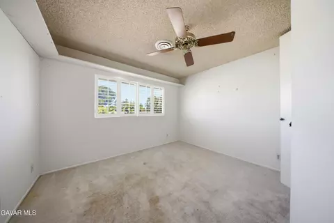43944 Halcom Ave, Lancaster, CA 93536 photo 20