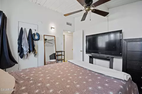 Bedroom - 6579 Hillside Ave, Riverside, CA 92501 photo 4 of 4