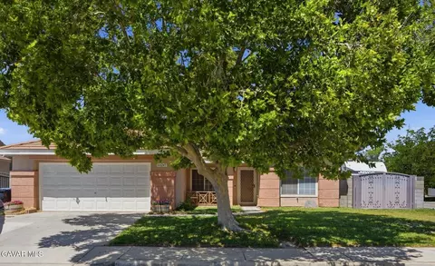 44245 63rd St, Lancaster, CA 93536