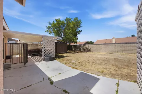 Exterior - 44245 63rd St, Lancaster, CA 93536 photo 7 of 11