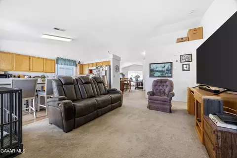 Living - 44245 63rd St, Lancaster, CA 93536 photo 3 of 3