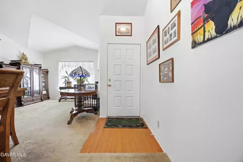 Entry Way - 44245 63rd St, Lancaster, CA 93536 photo 2 of 6