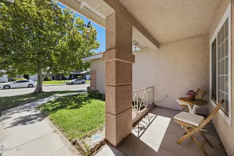 Exterior - 44245 63rd St, Lancaster, CA 93536 photo 4 of 11