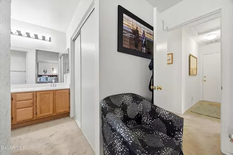 Entry Way - 44245 63rd St, Lancaster, CA 93536 photo 4 of 6