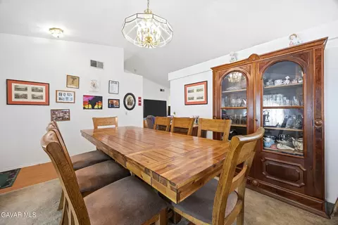 Dining - 44245 63rd St, Lancaster, CA 93536 photo 4 of 7