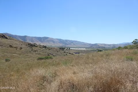 Assault Drive, Tehachapi, CA 93561 photo 2