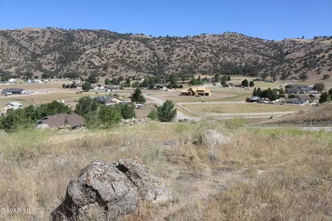 Assault Drive, Tehachapi, CA 93561 photo 6
