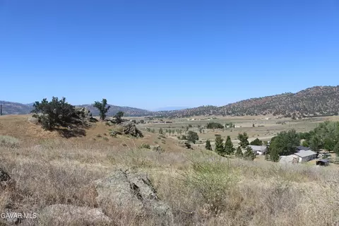 Assault Drive, Tehachapi, CA 93561 photo 3