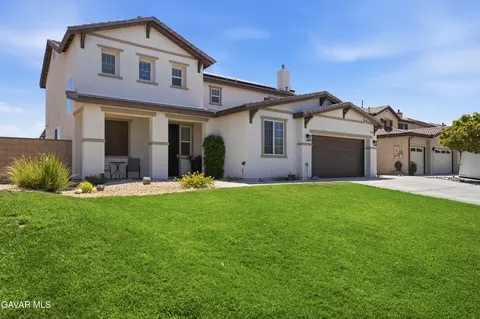2348 Newberry St, Rosamond, CA 93560