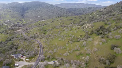 Drake Court, Tehachapi, CA 93561 photo 5
