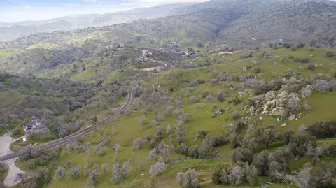 Drake Court, Tehachapi, CA 93561 photo 4