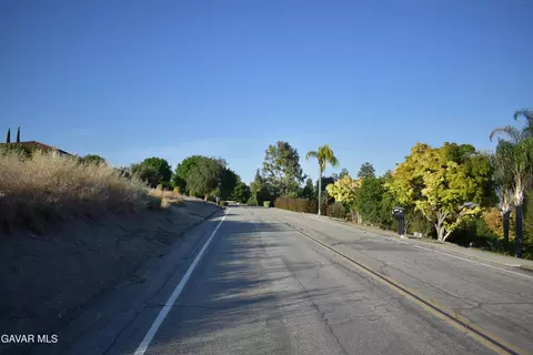 386 High Sierra Dr, Exeter, CA 93221