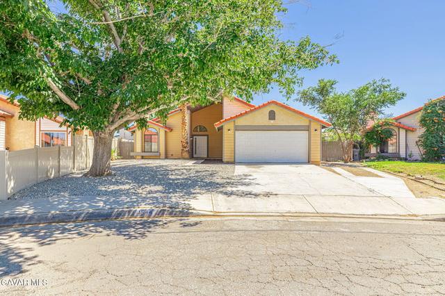 1544 E Norberry St, Lancaster, CA 93535