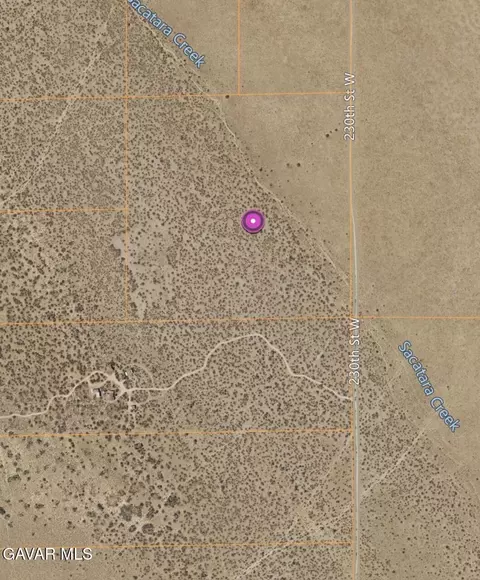 230 Th St West 1 Mile N Holiday Ave, Rosamond, CA 93560