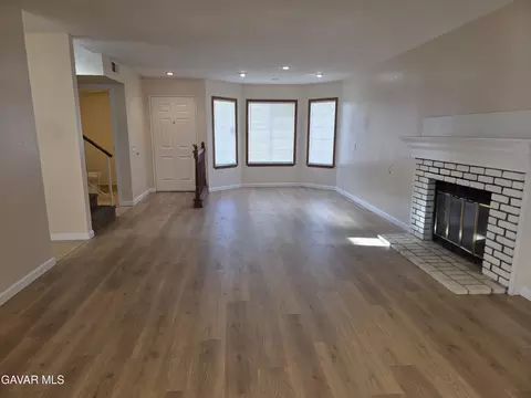 Living - 1902 Simsburry St, Palmdale, CA 93550 photo 3 of 7