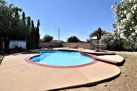 Exterior - 2905 E Avenue R11, Palmdale, CA 93550 photo 8 of 10