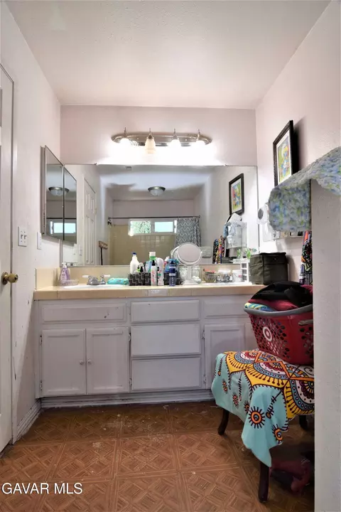 Bath - 2905 E Avenue R11, Palmdale, CA 93550 photo 3 of 3
