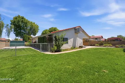 1338 Franklin Ave, Lancaster, CA 93535 photo 2