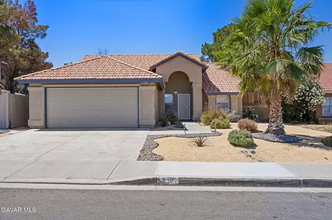 Exterior - 830 E Avenue K4, Lancaster, CA 93535 photo 3 of 5