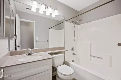 Bath - 830 E Avenue K4, Lancaster, CA 93535 photo 3 of 3