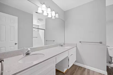 Bath - 830 E Avenue K4, Lancaster, CA 93535 photo 2 of 3