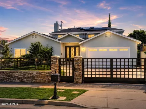 11138 Collett Ave, Granada Hills, CA 91344