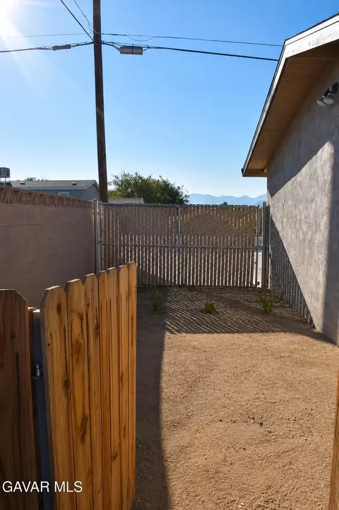 249 W Graaf Ave, Ridgecrest, CA 93555