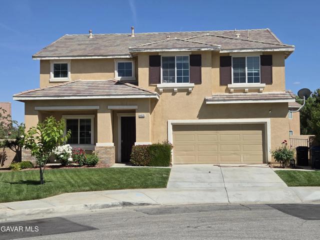 44528 Orchard Ln, Lancaster, CA 93534
