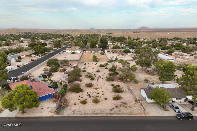 E 161st Street, Palmdale, CA 93591