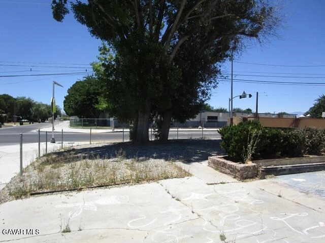 1475 Boyden Ave, Lancaster, CA 93534 photo 3