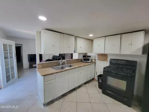 Kitchen - 45541 E 30th St #7, Lancaster, CA 93535 photo 1 of 3