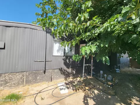 Exterior - 45541 E 30th St #7, Lancaster, CA 93535 photo 5 of 5