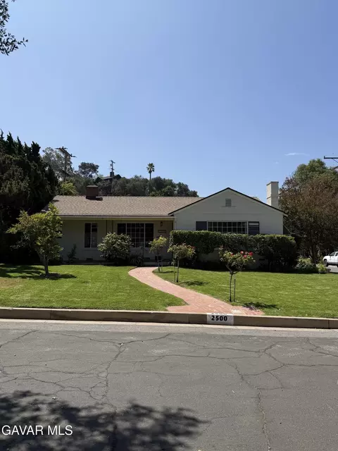 2500 Story Pl, Glendale, CA 91206