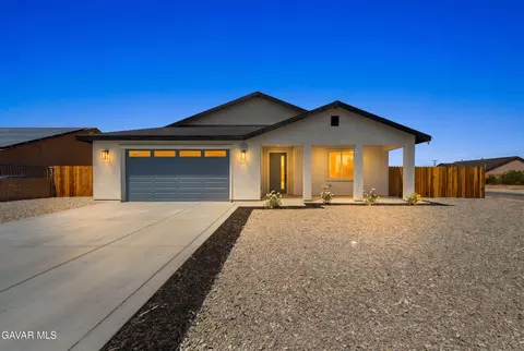10433 Trumbull St, California City, CA 93505