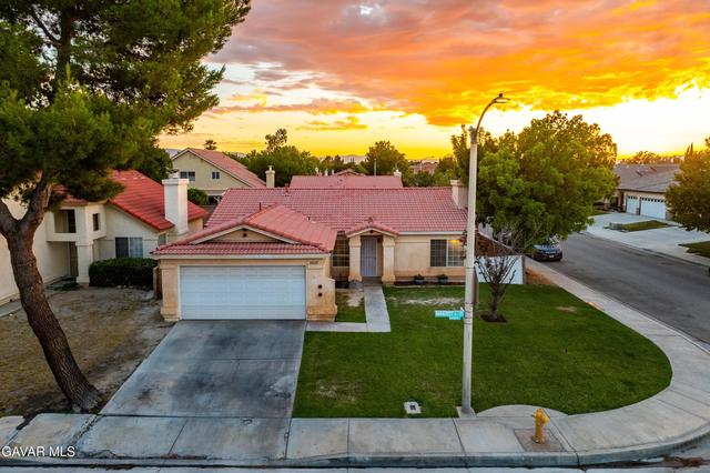 44129 Amherst Ln, Lancaster, CA 93536
