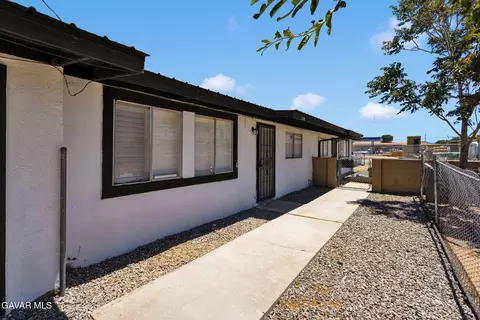 Exterior - 16396 Yucca St, Hesperia, CA 92345 photo 2 of 5