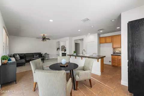 6304 Starview Dr, Lancaster, CA 93536 photo 15