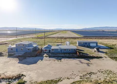 8443 8445 Gaskell Rd # 8445, Rosamond, CA 93560
