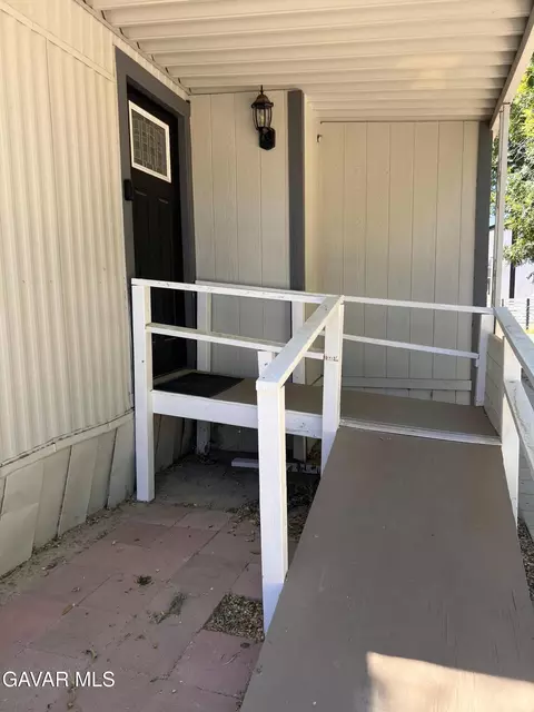 Exterior - 1301 E Avenue I #SPC 337, Lancaster, CA 93535 photo 4 of 4