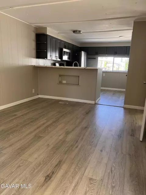 Living - 1301 E Avenue I #SPC 337, Lancaster, CA 93535 photo 5 of 5