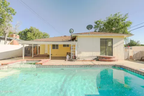 Exterior - 1441 W Jenner St, Lancaster, CA 93534 photo 8 of 9