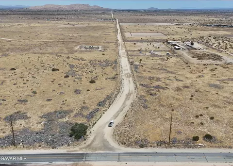 E Ave Q, Palmdale, CA 93591 photo 20