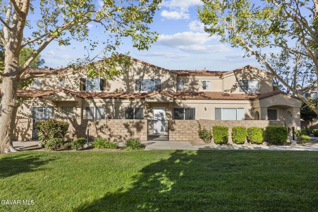 43467 30th St UNIT 2, Lancaster, CA 93536